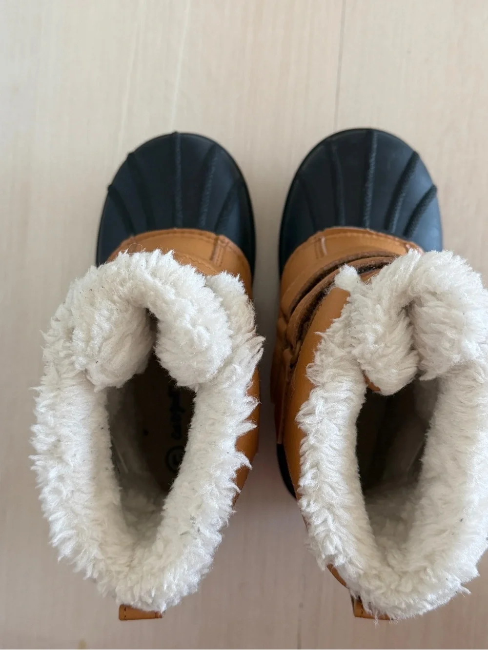 Cat & Jack Brown Snow Boots 11C Kids